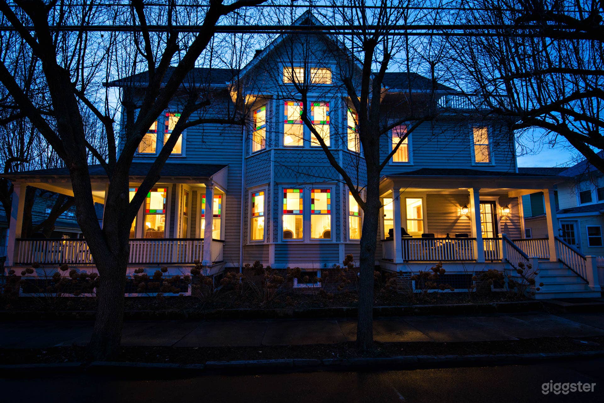 1882 Historic Beach House - Queen Anne Style Photo 2