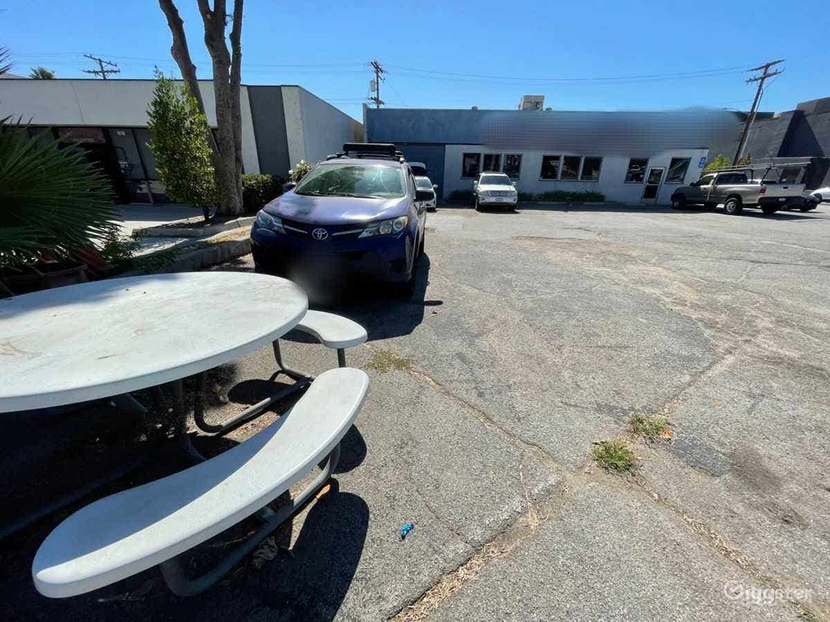 Industrial Auto Parts Warehouse in Glendale Photo 1