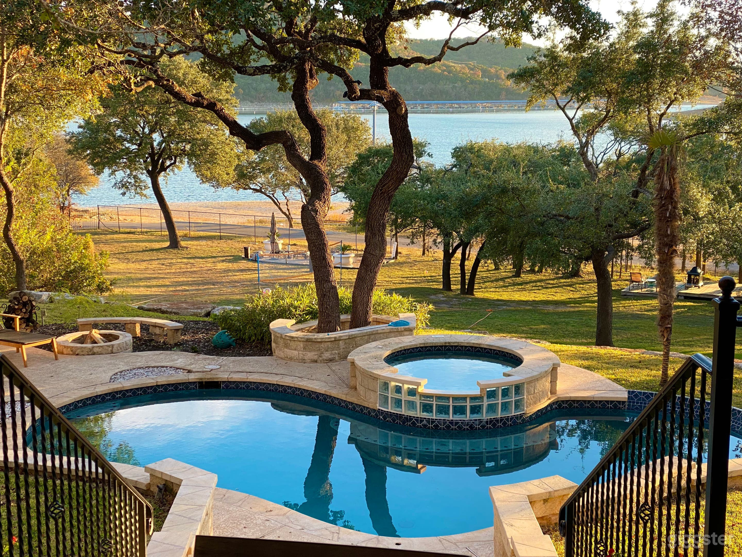 Luxury Lake House with Heated Pool & Multiple Spas Photo 4