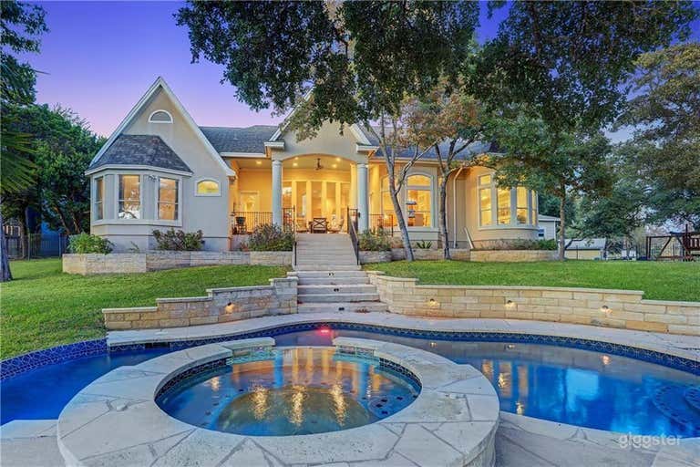  Casa de lujo en el lago con piscina climatizada y múltiples spas 