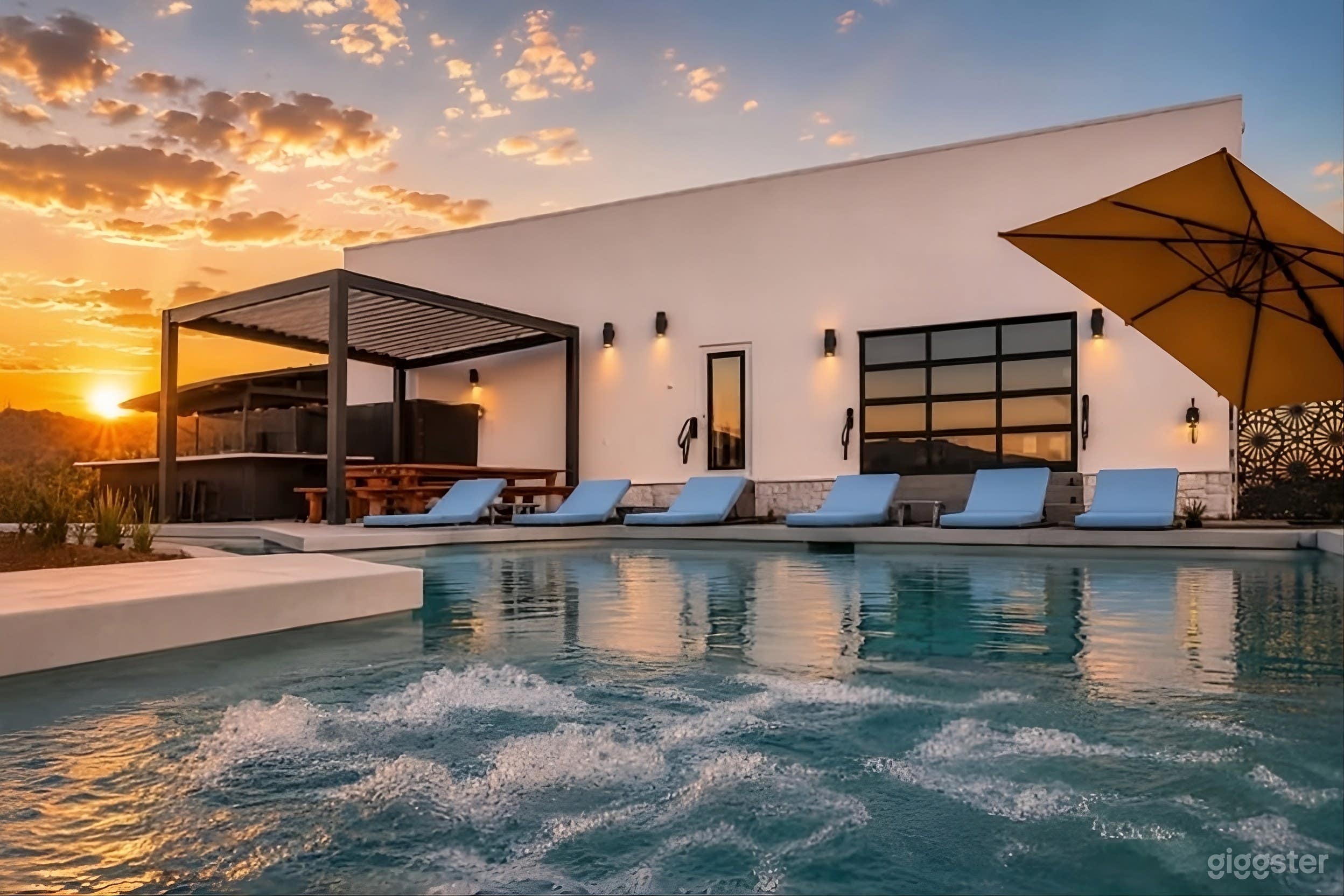 Desert Estate Pool & Other Sports Courts Photo 2