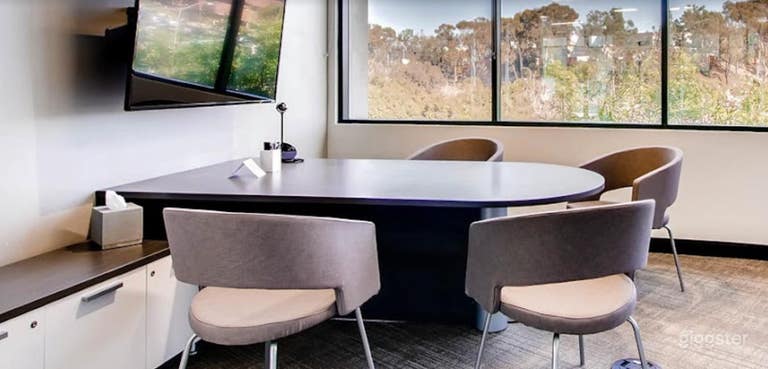  Intimate Cozy Meeting Rooms in Carlsbad 