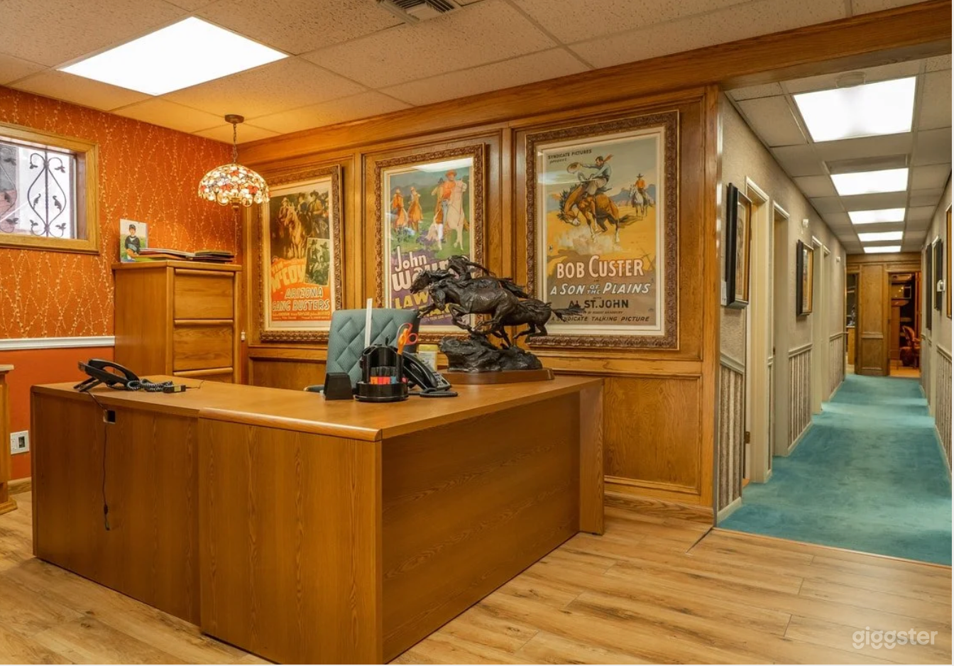 1970's Building with Vintage Office Setting Photo 4