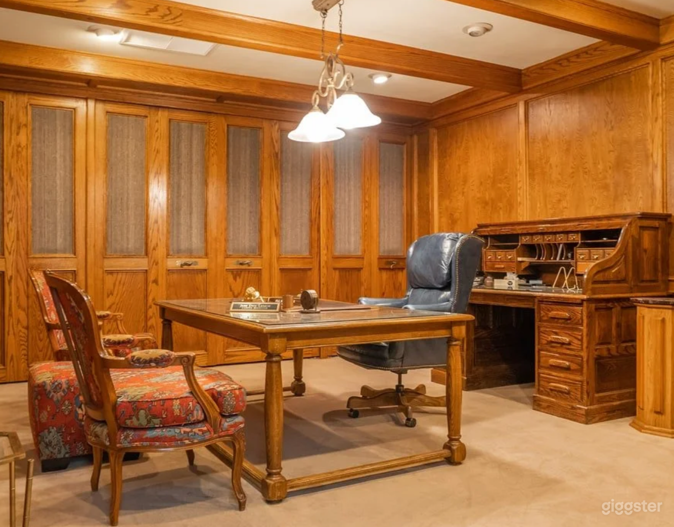 1970's Building with Vintage Office Setting Photo 2