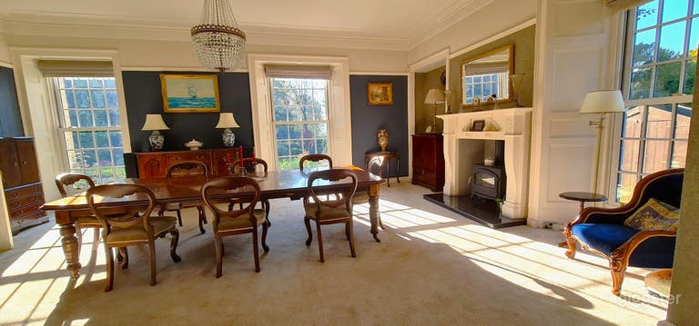  Dining Room, Southern elevation windows 