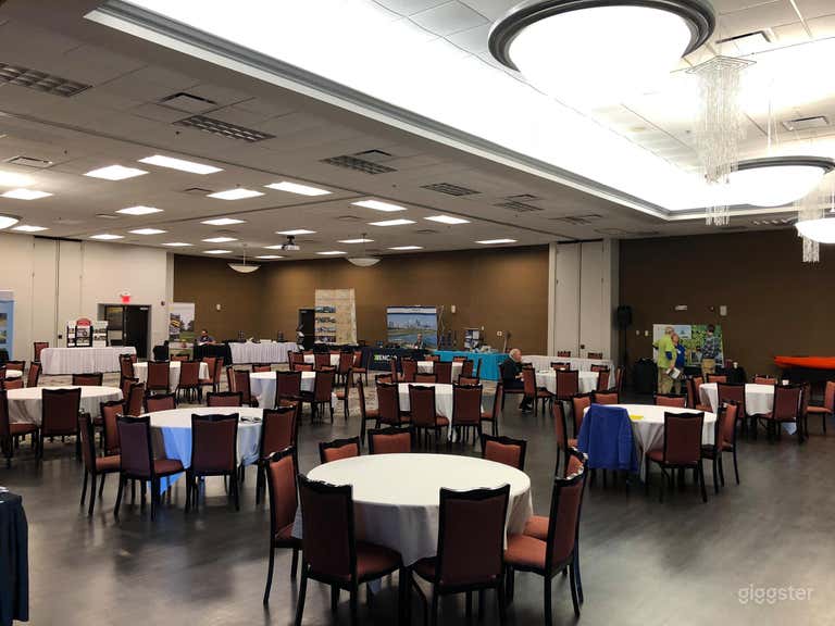  Elegant Banquet Ballroom in Bloomington 