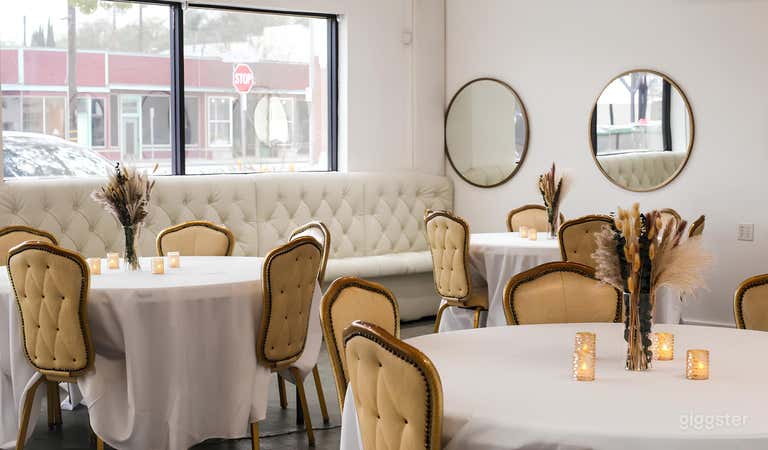  Sophisticated Banquet Room & Event Space 