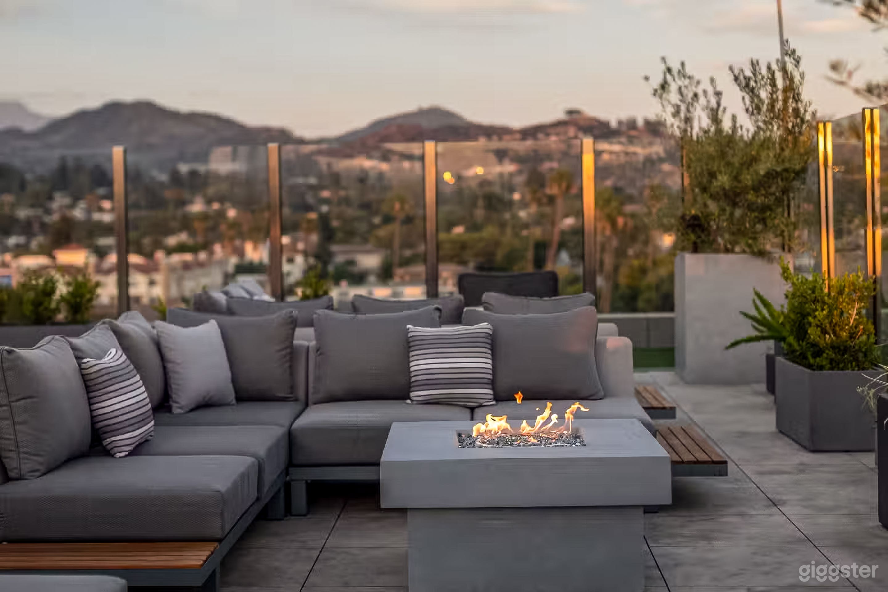Luxury Skyline Rooftop Lounge with Panoramic City Views Photo 2