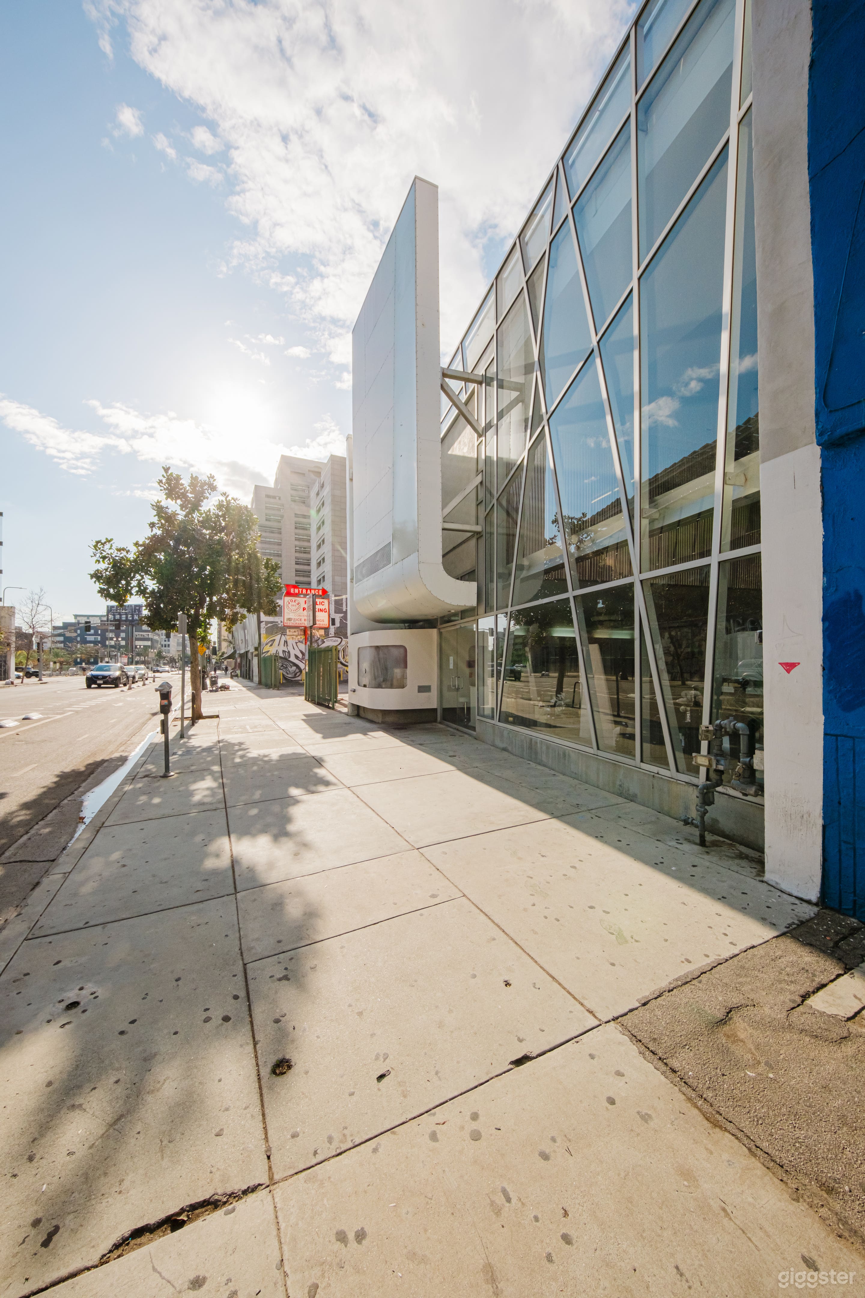 HISTORIC DOWNTOWN THEATER PREMIER EVENT VENUE Photo 3