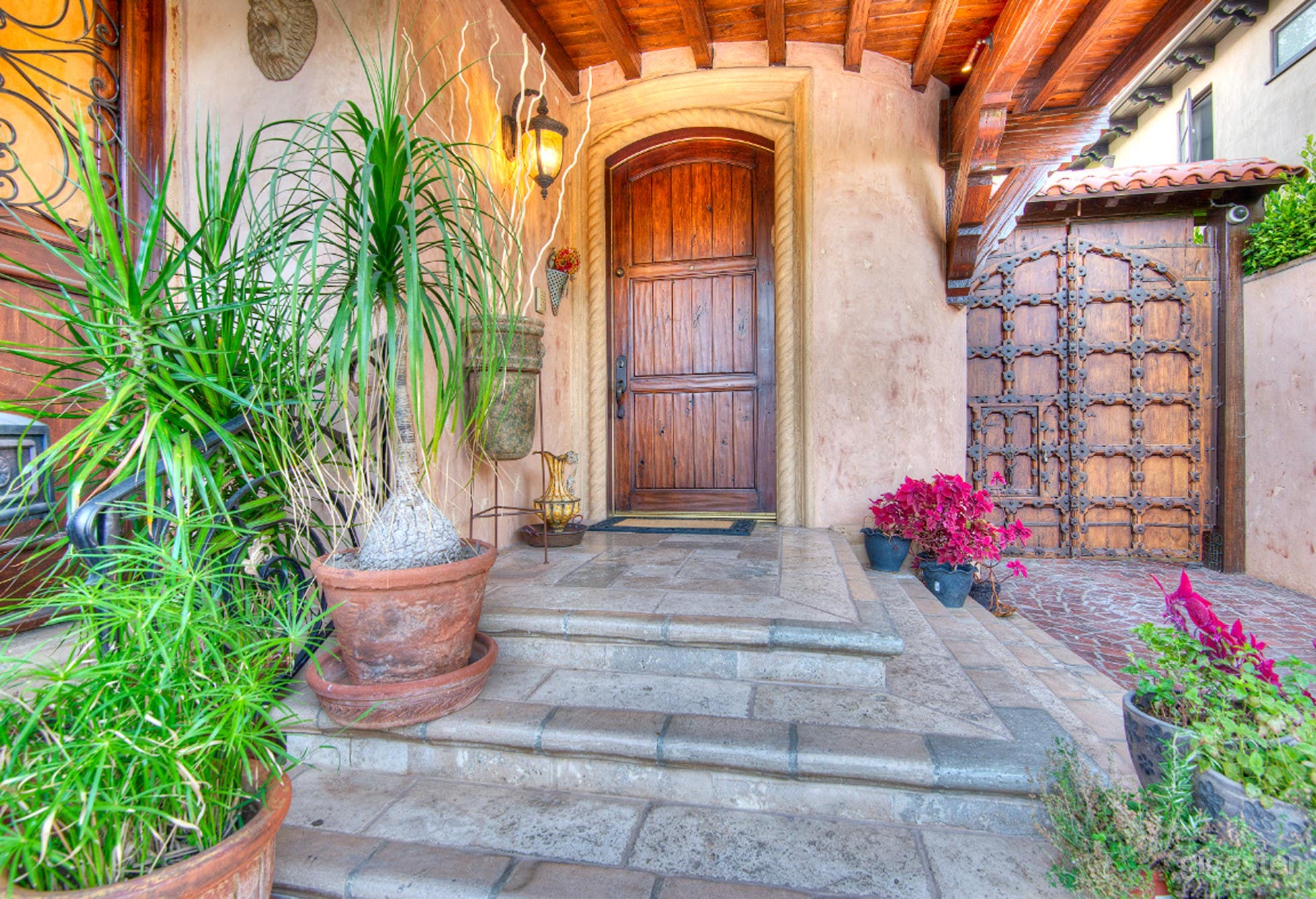 Studio City Villa w/ Pool &amp; Hot Tub Photo 2