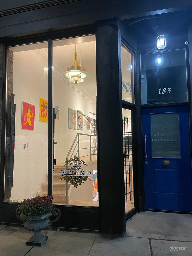  Versatile,Main Floor Street Level Gallery Space 