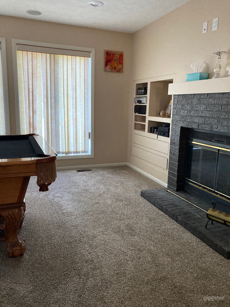  Creekside Retreat and Cinematic Haven 