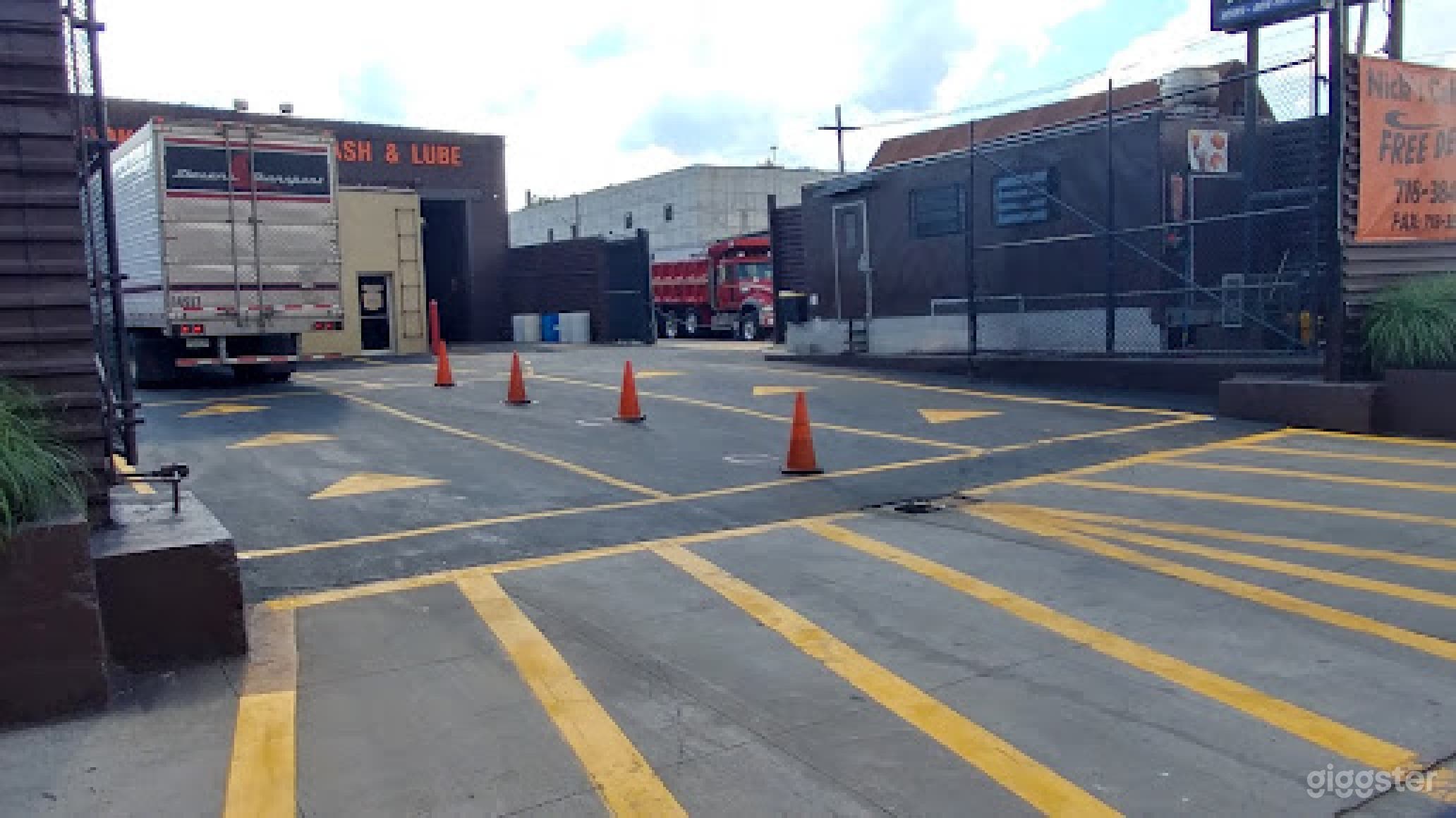 Spacious and bright parking space in Brooklyn Photo 2