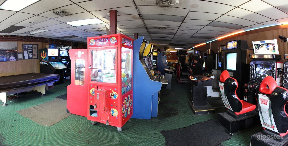 NJ suburban video/electronic/pool arcade  Photo 4