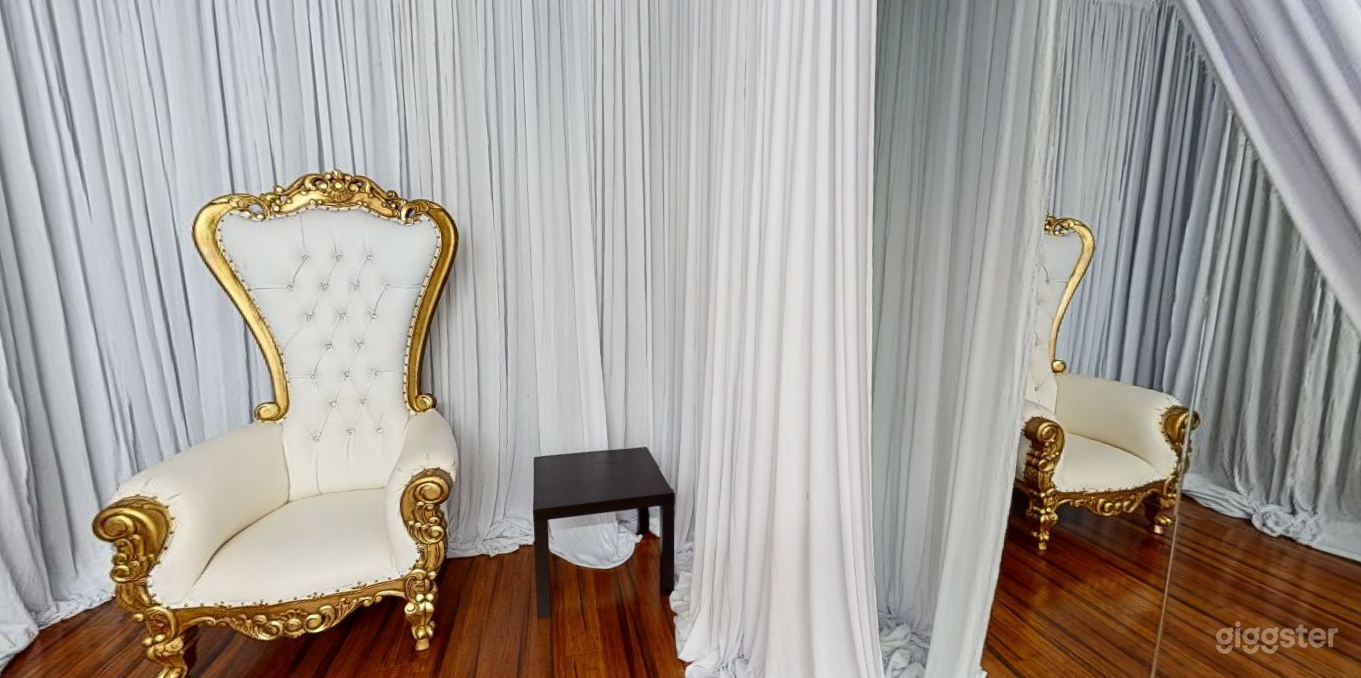 Sophisticated Groom Room in Clearwater  Photo 3