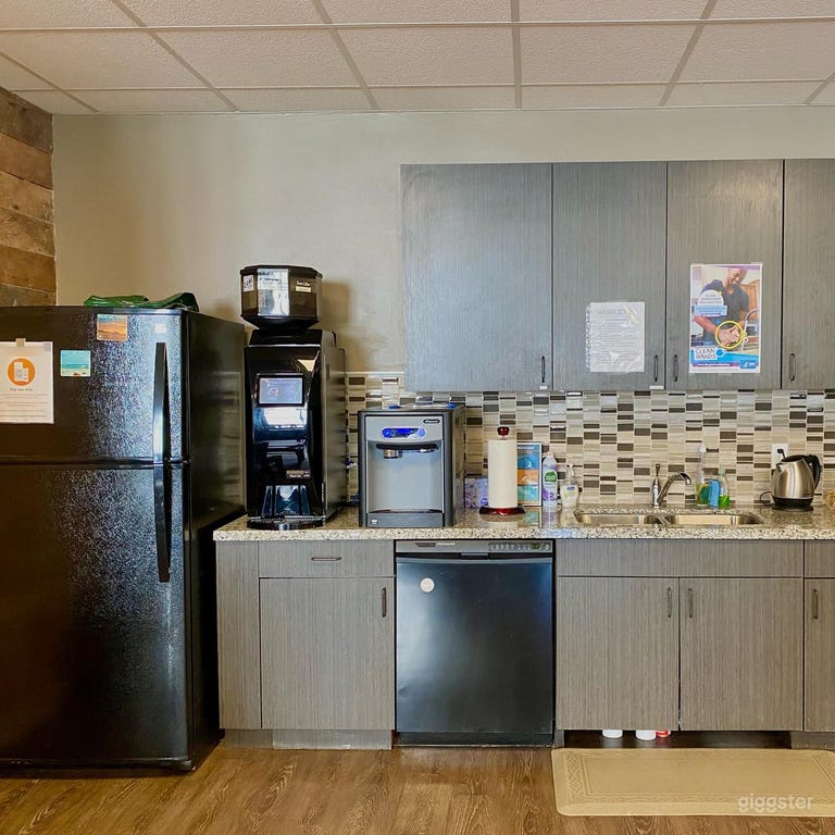  Professional Office Space 