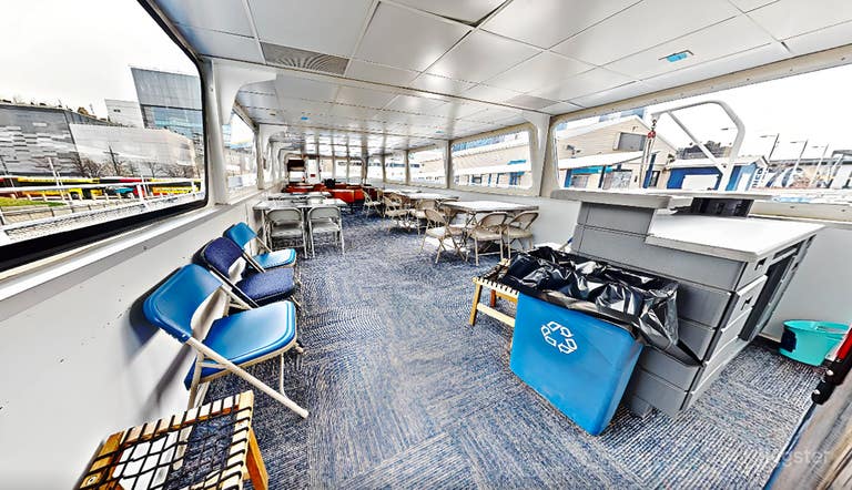  Barco para eventos privados 