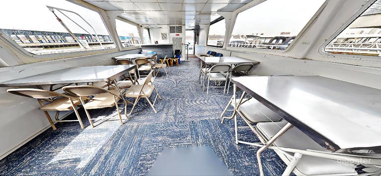  Barco para eventos privados 