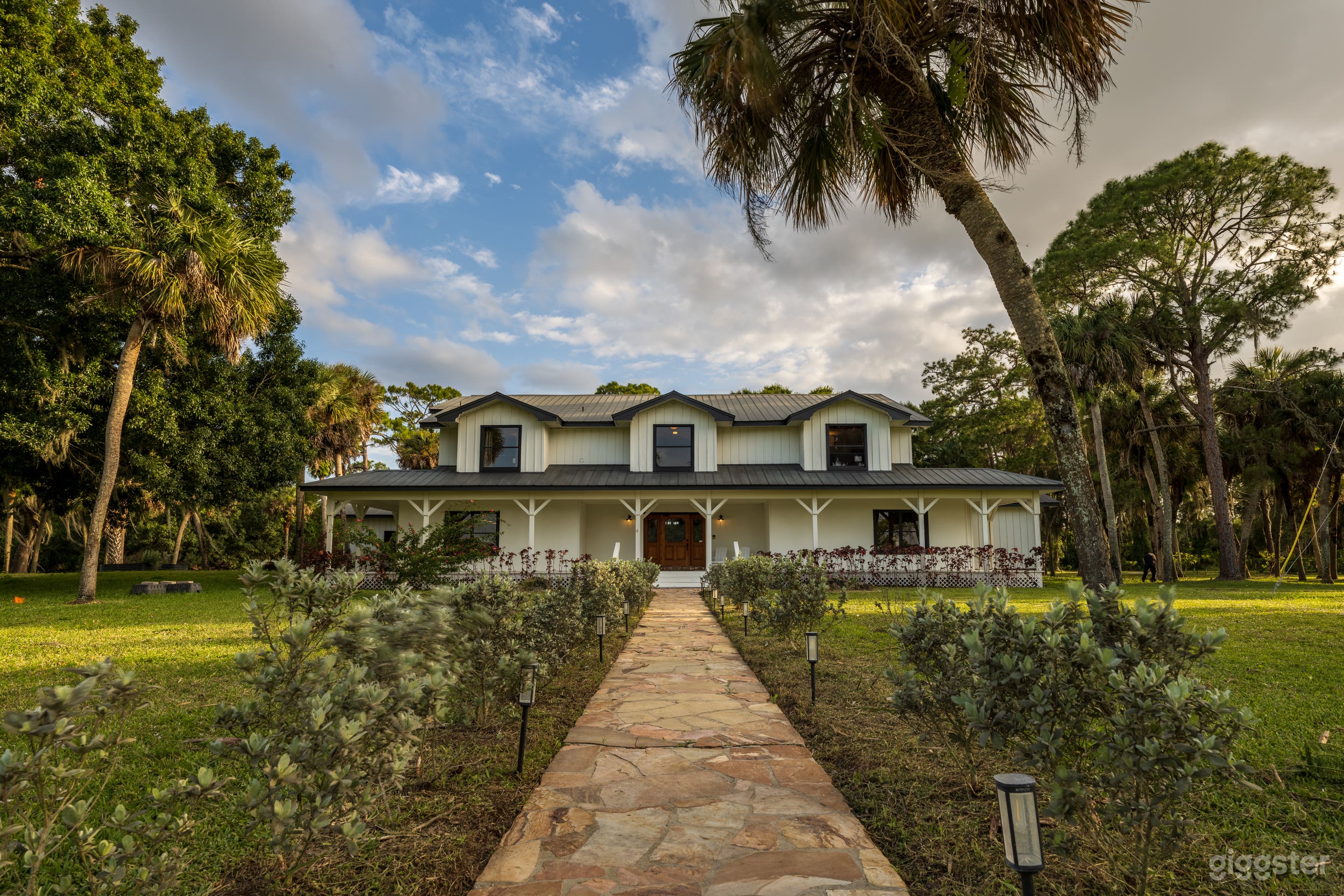  Enchanting Ranch Home with Fruit Forest and Lake Photo 1