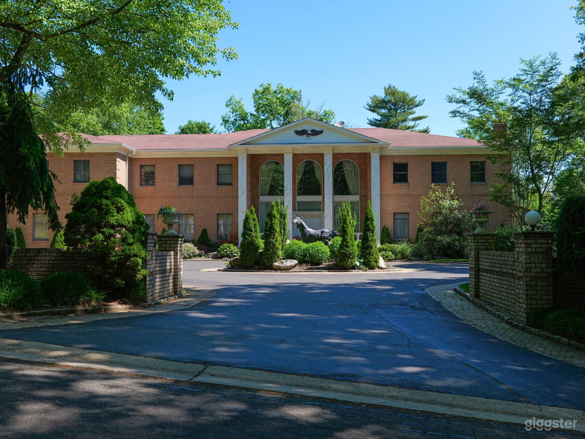 Gated Gold Coast Mansion - Indoor Pool, 8BR, 2 Acres | Rent this ...