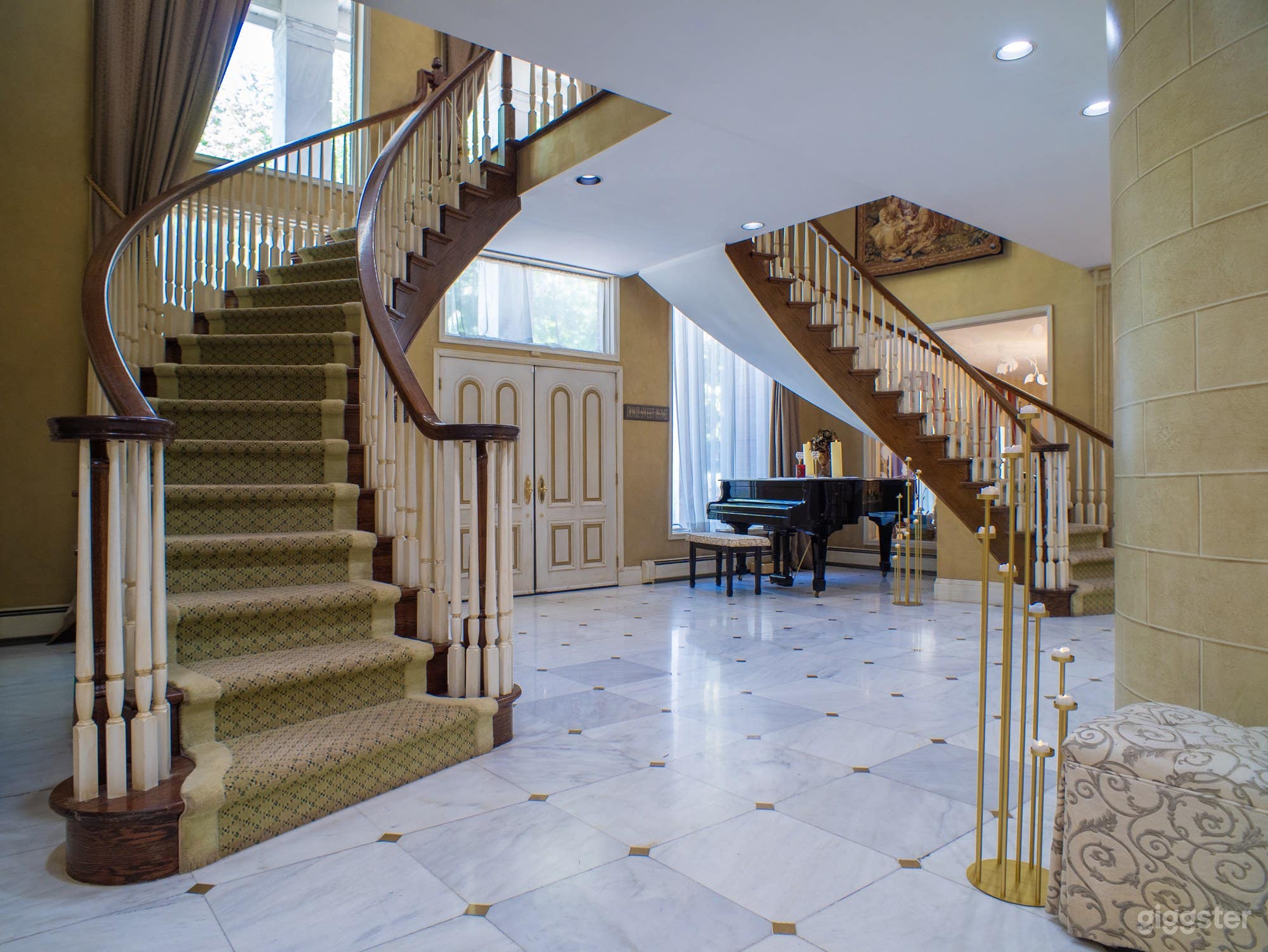 Gated Gold Coast Mansion - Indoor Pool, 8BR, 2 Acres | Rent this ...