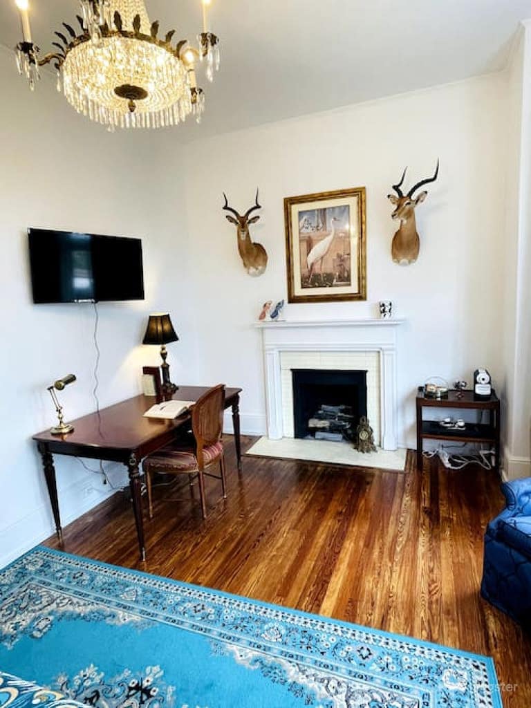  4800 Square Foot Mansion on 1.1 Acres! 