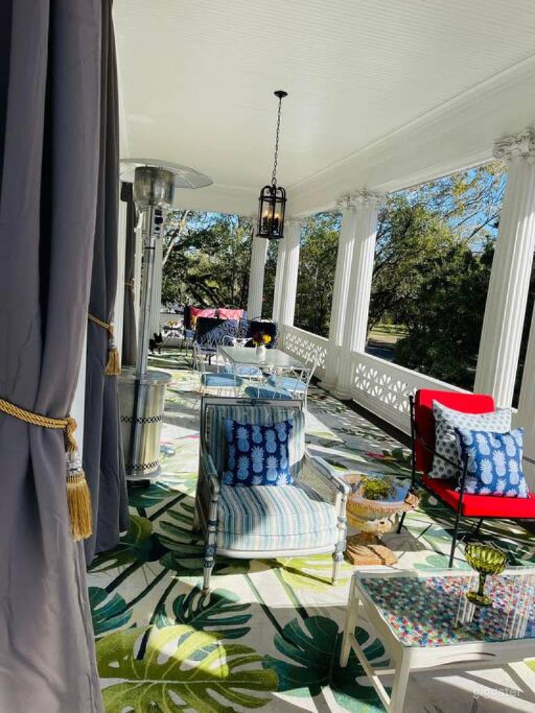  4800 Square Foot Mansion on 1.1 Acres! 