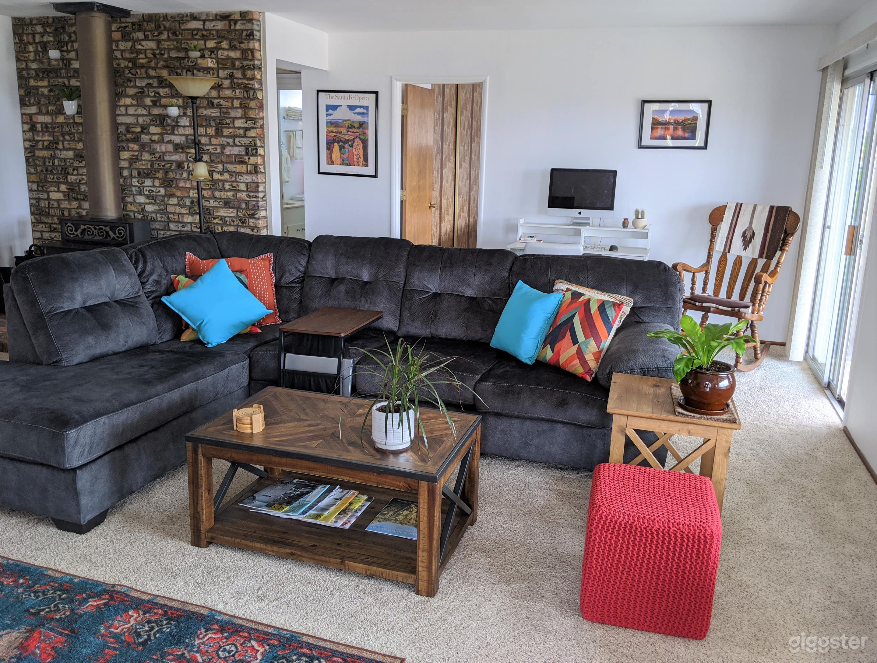 Old Western Style - Desert with Mountain views Photo 2