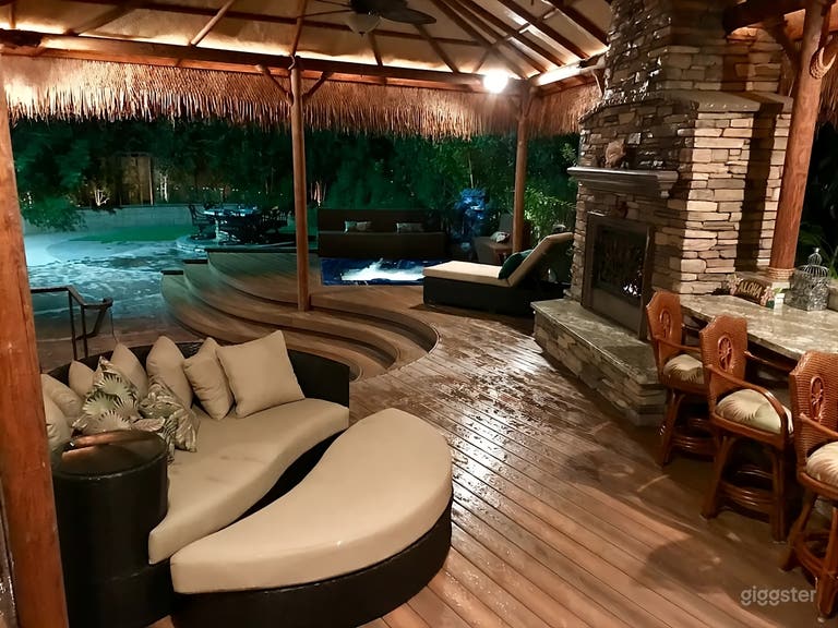  Tropical Tiki Backyard Retreat 