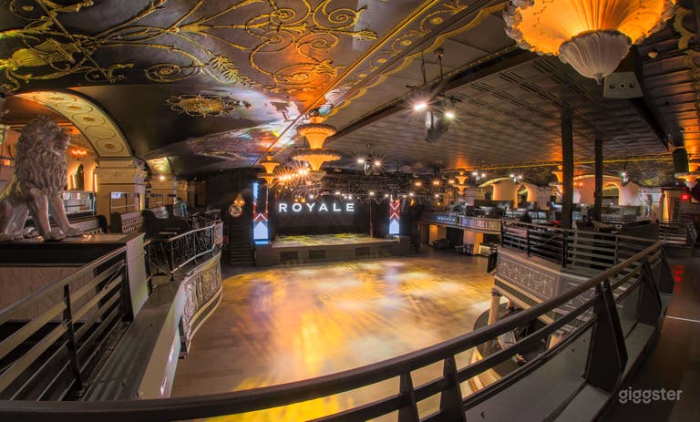  Classy Contemporary NightClub's Upstairs Balcony in Boston 