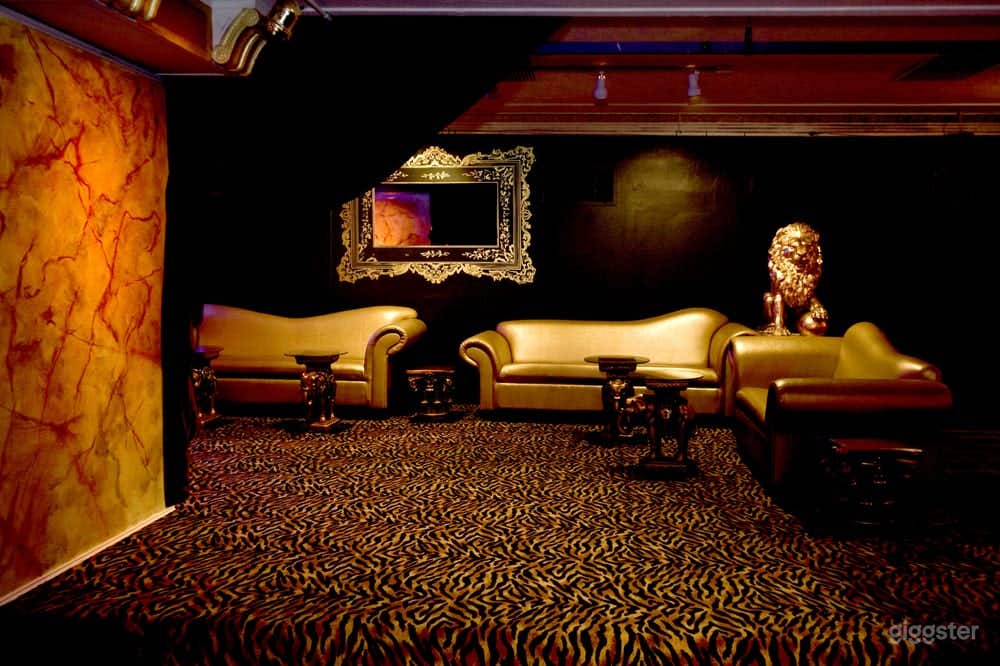 Classy Contemporary NightClub's Upstairs Balcony in Boston Photo 2