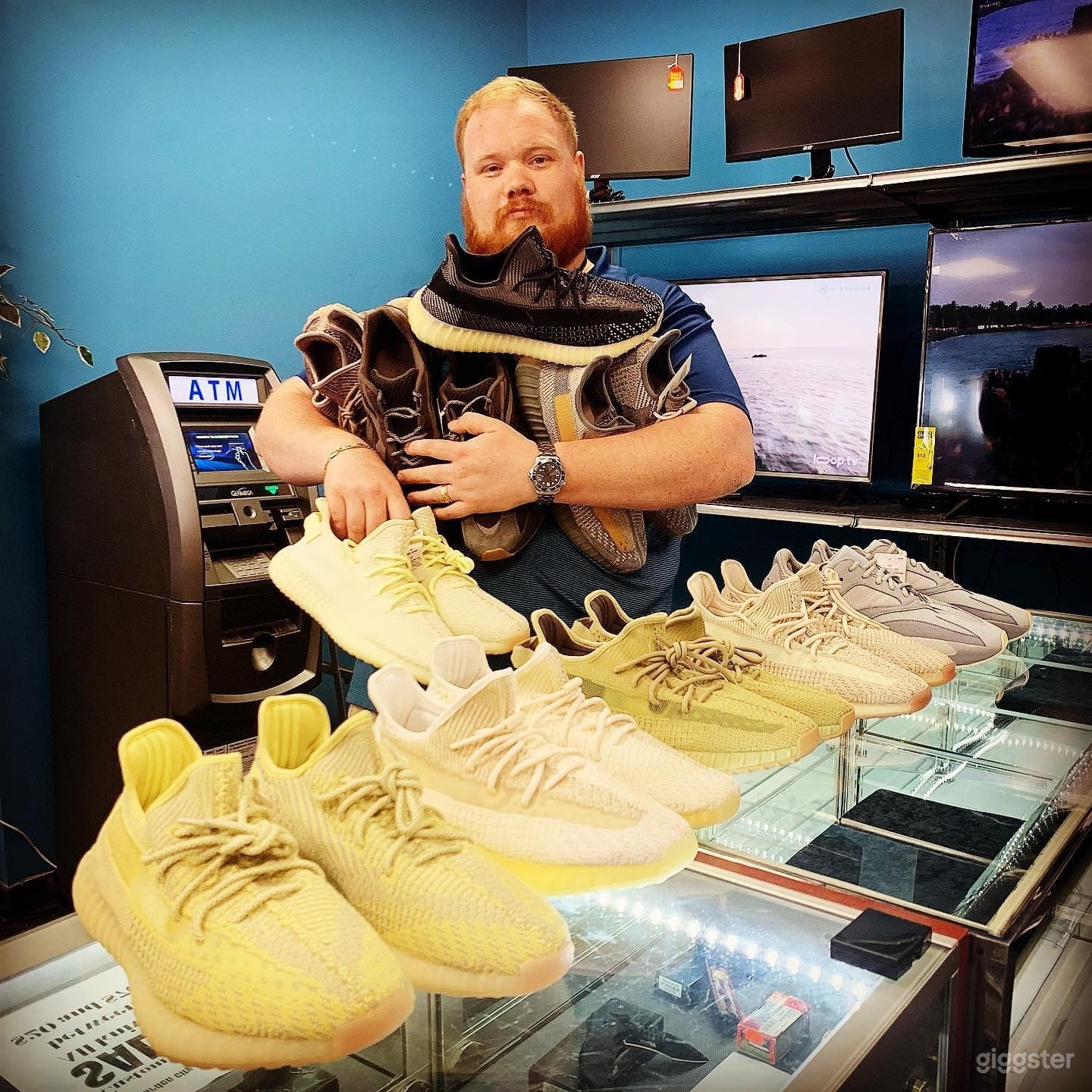 Luxury Pawn &amp; Jewelry Store Garden City, MI Photo 2