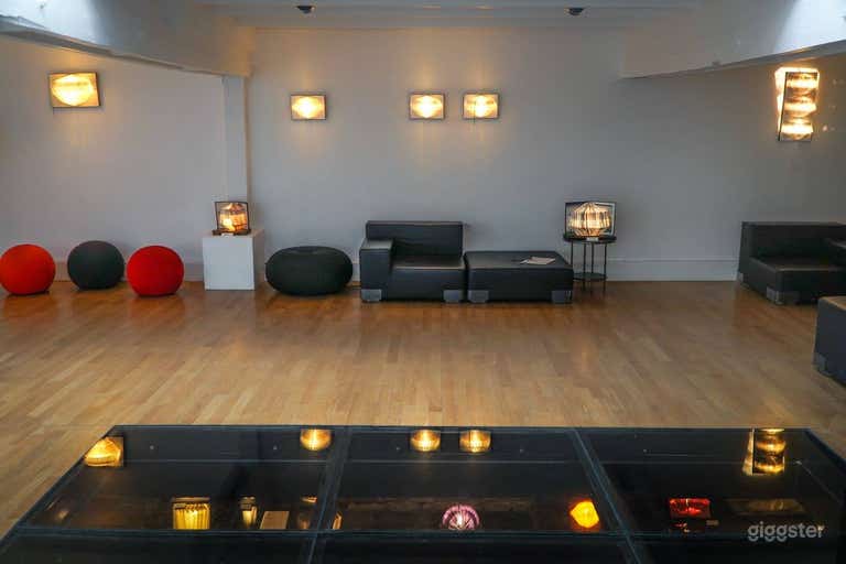  Contemporary Studio in Paris 