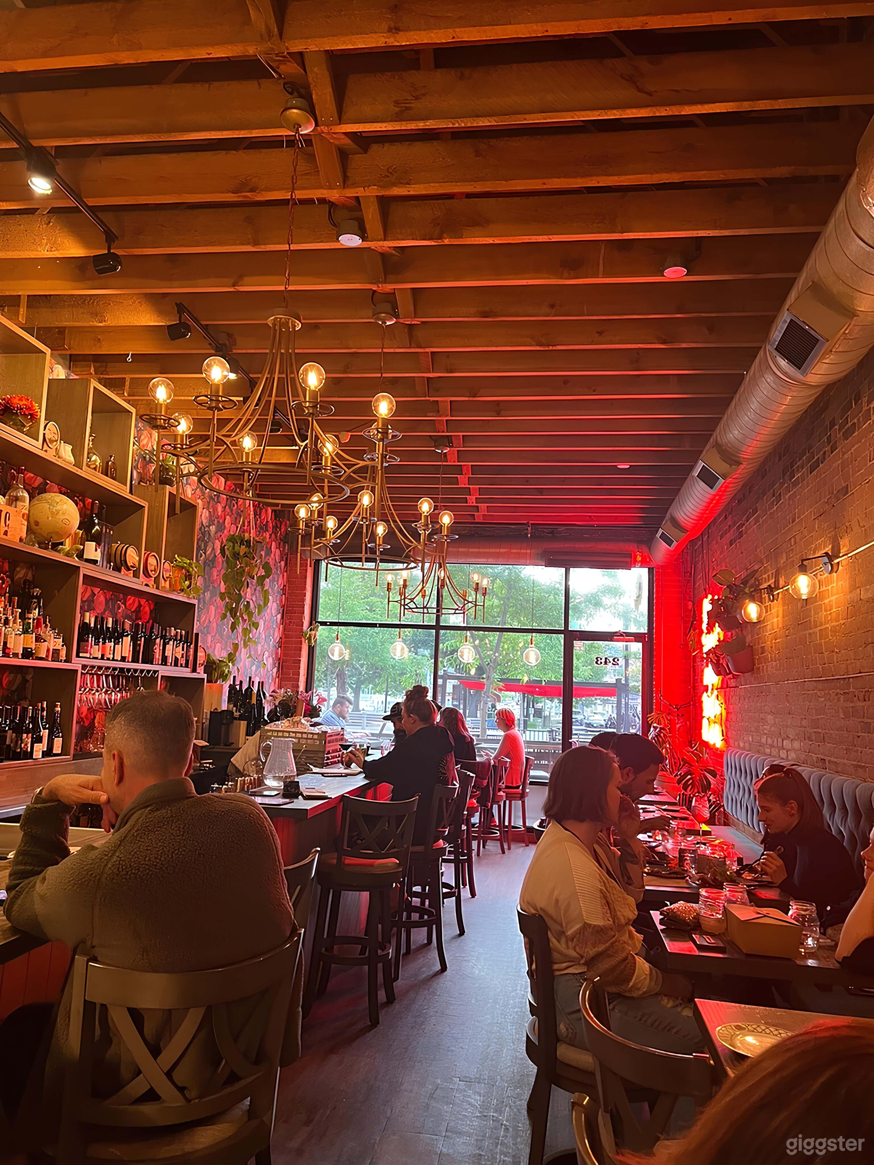 Charming &amp; Intimate Downtown Wine Bar Photo 2