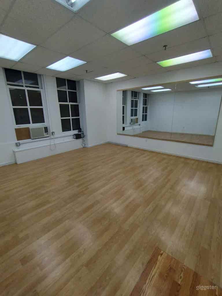  Mid-sized Studio Midtown Manhattan Dance Room 2 