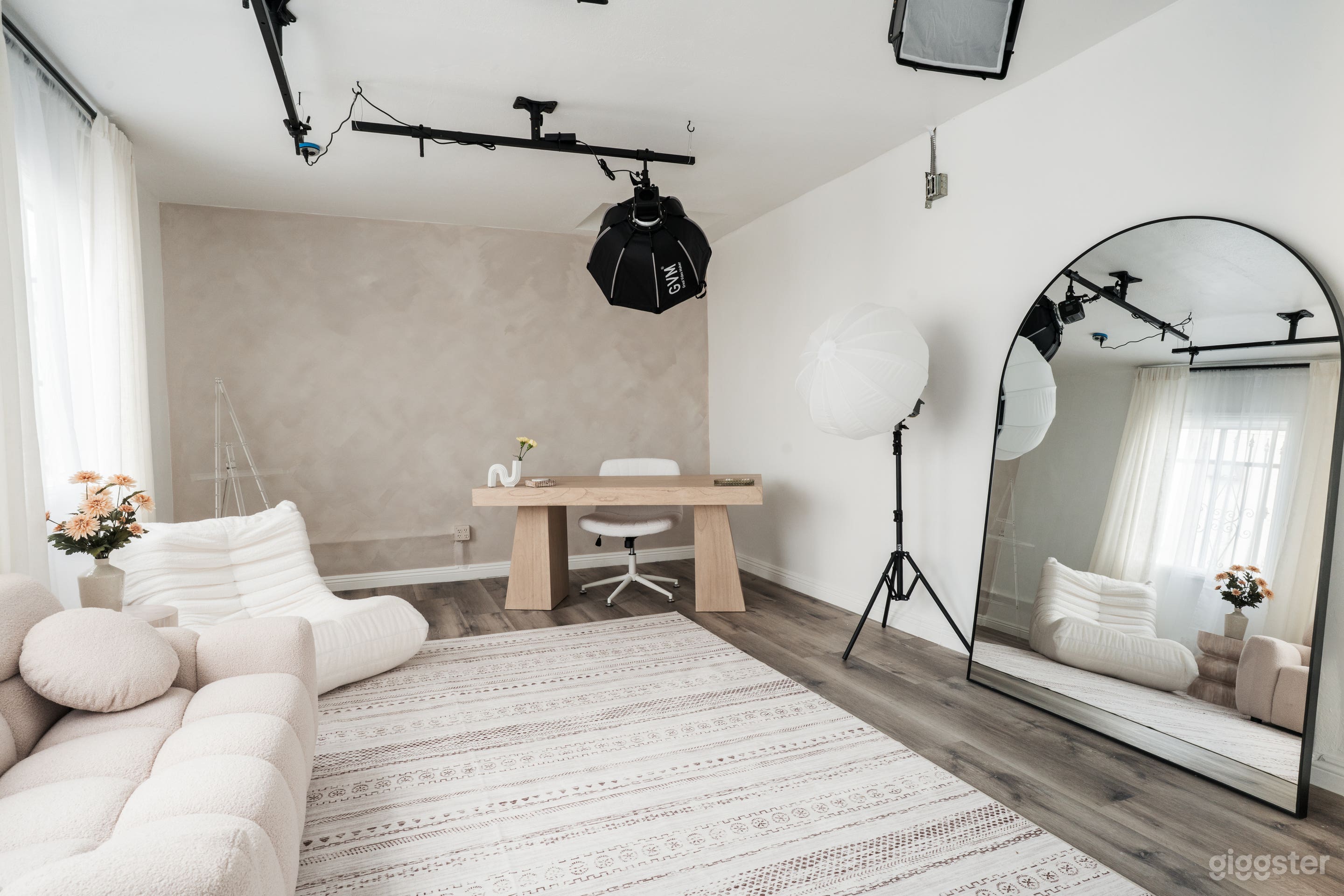 Dreamy Natural Studio for Photo &amp; Video Content Photo 4