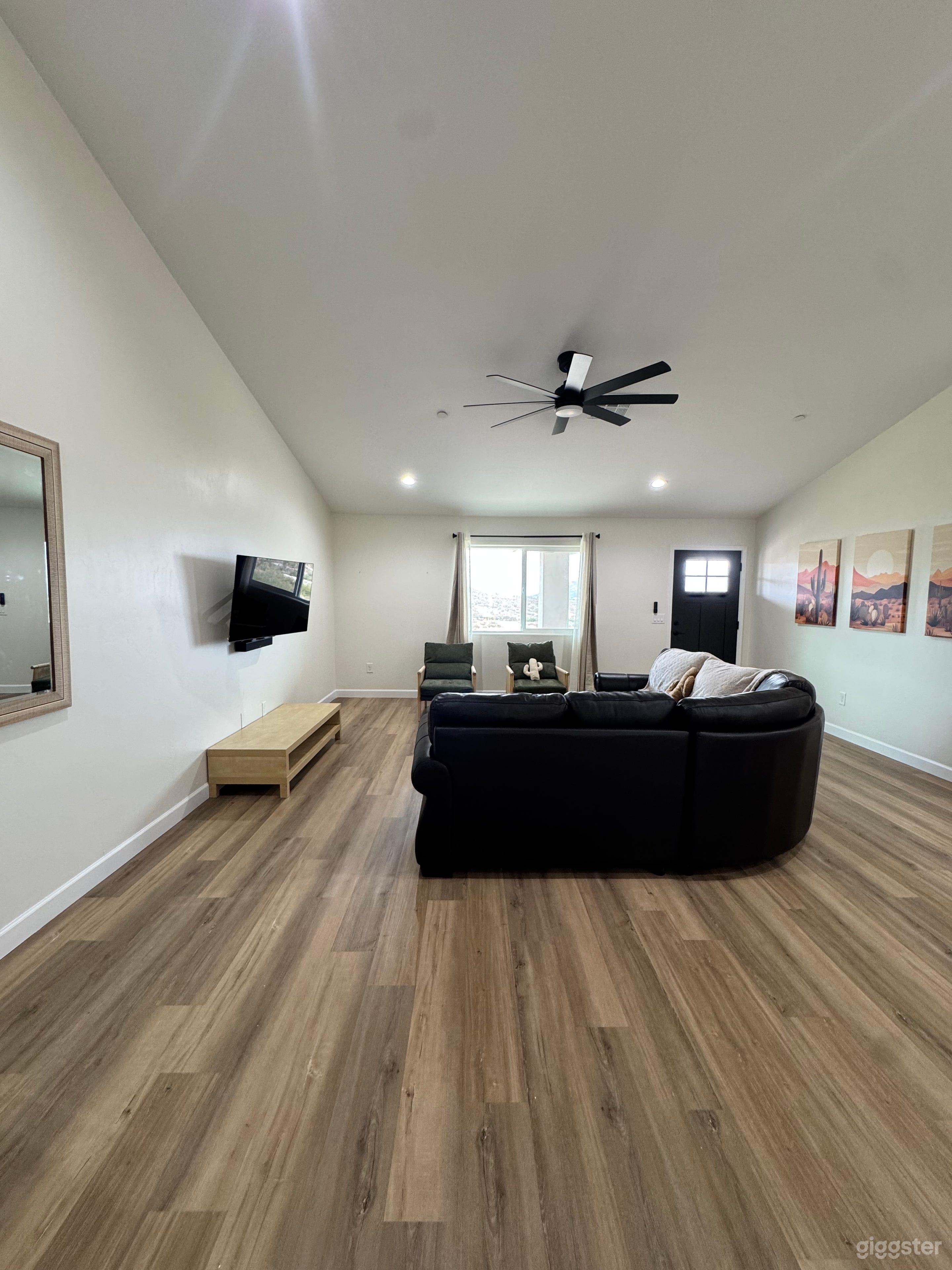 Desert peaks Photo 3