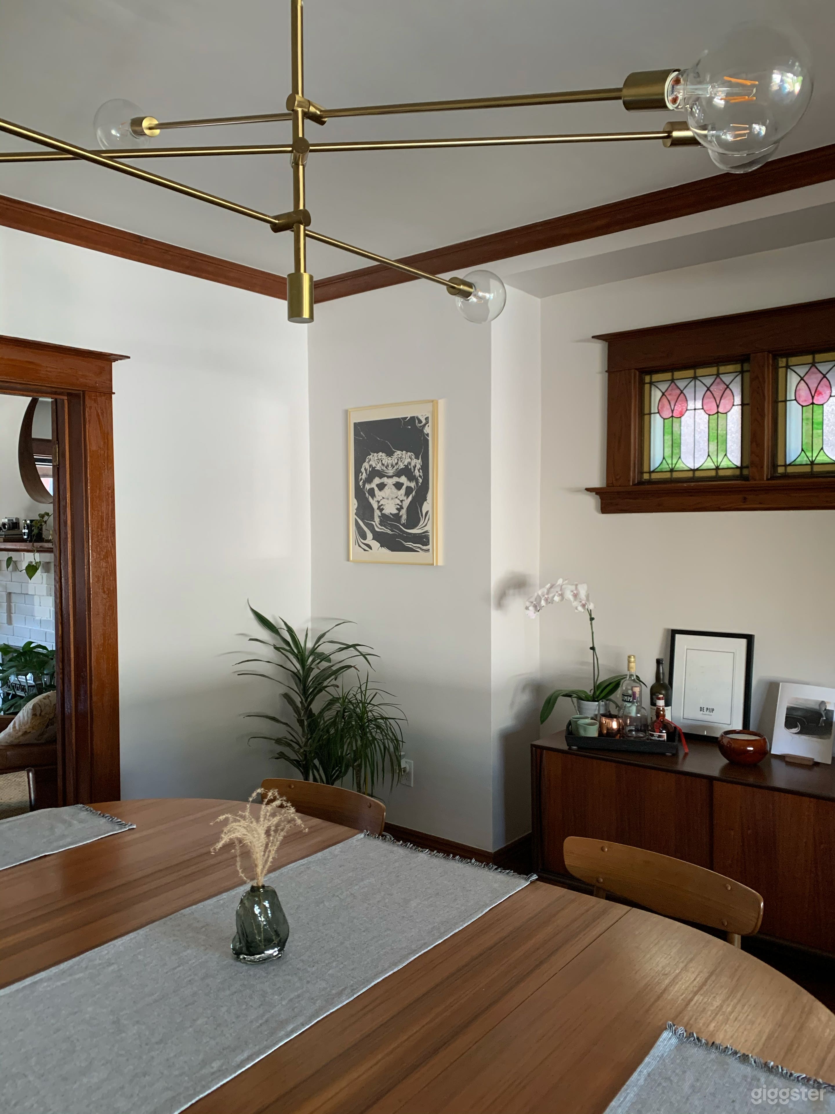 Mid Century Modern Victorian Home Studio Photo 1