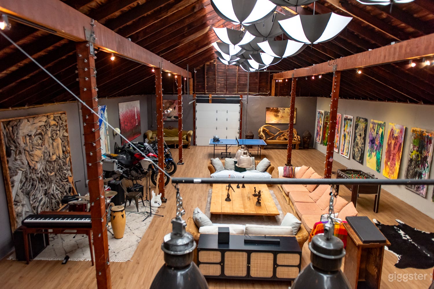 Hamptons Art Gallery  Photo 1