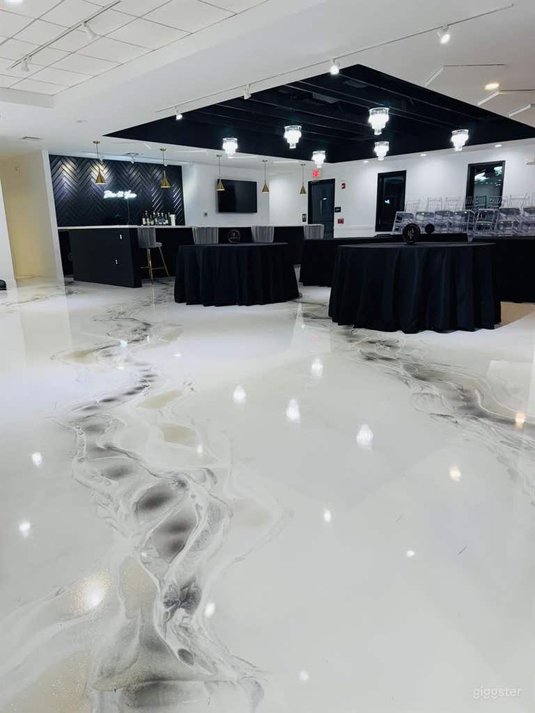  Elegant Venue Inside of a Historic Area-Navy Yard 