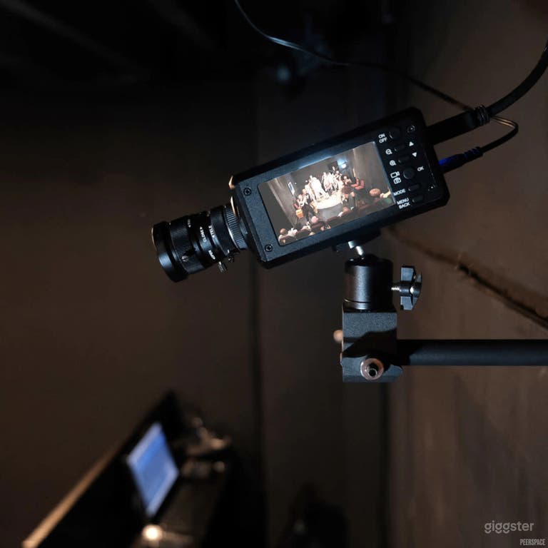  4k camera w/ HDMI capture card for live-streaming and recording 