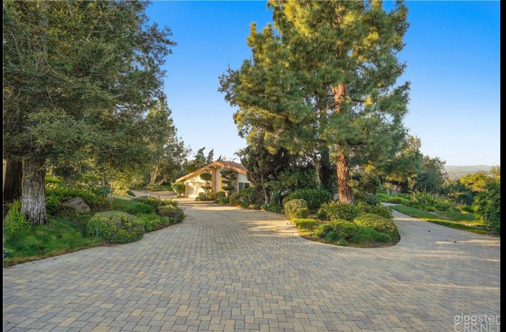 5 acre Spanish Ranch Photo 1