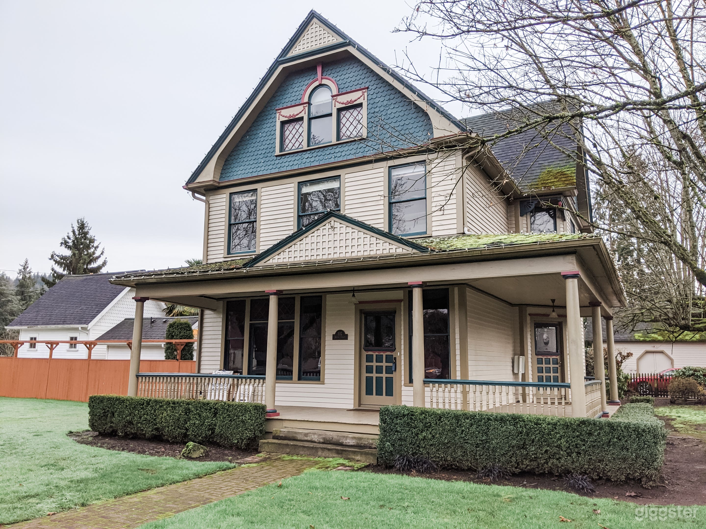 Victorian Manor and Wedding Venue Photo 1