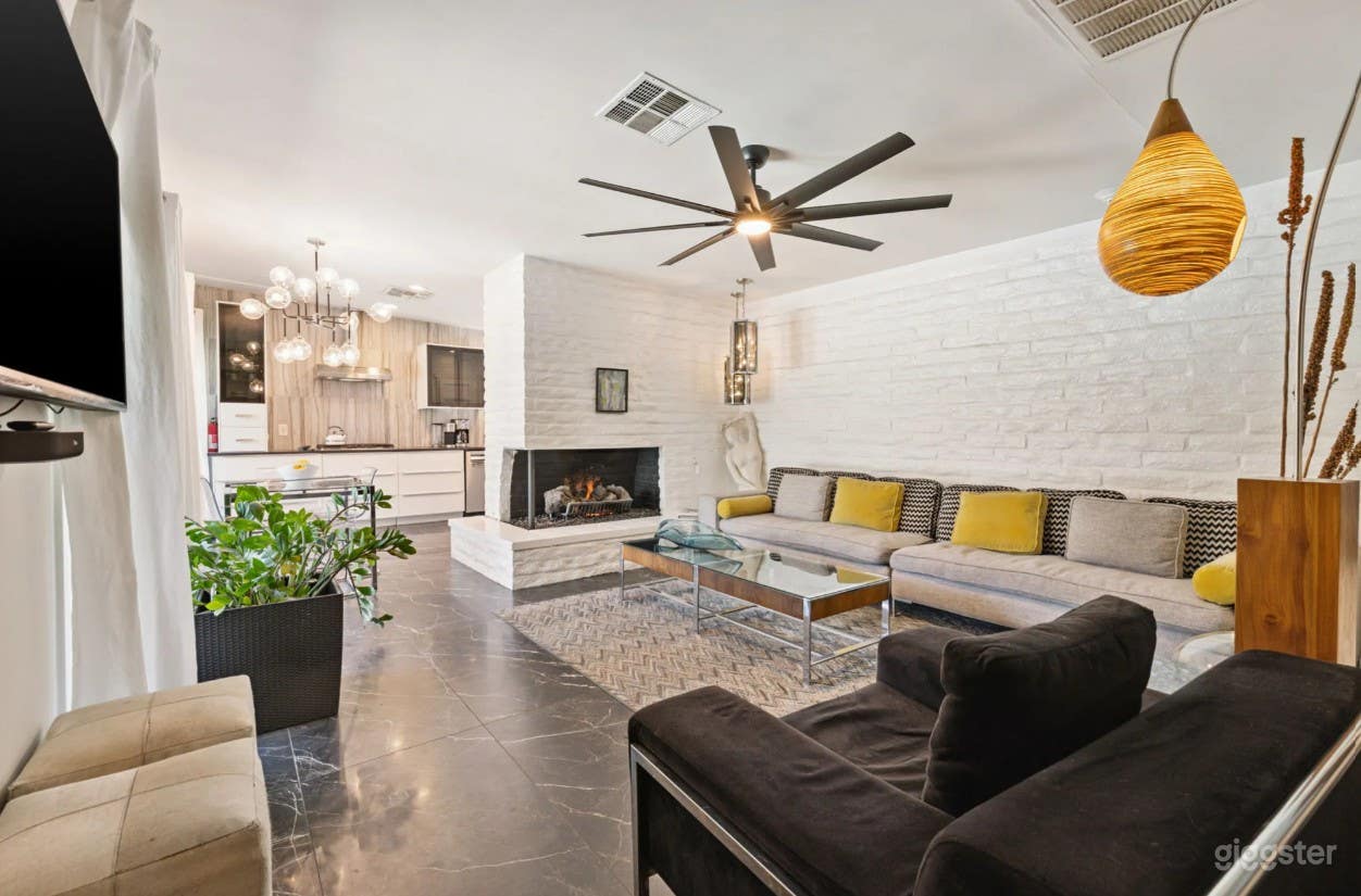 Midcentury Boutique Hotel with Bauhaus Soul Photo 4