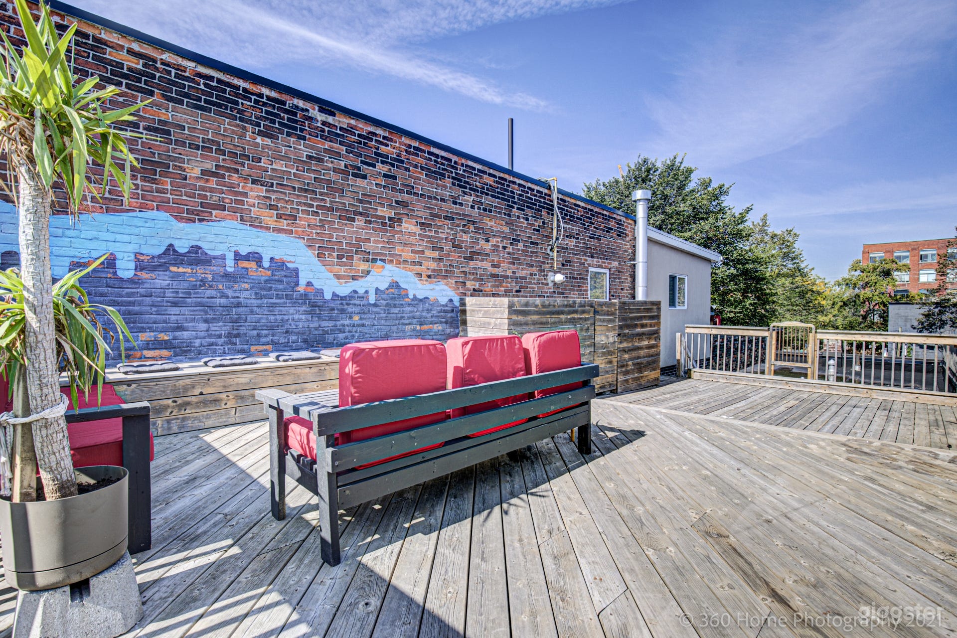 Artistic Loft: Roof Top 