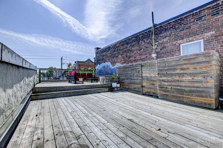  Artistic Loft: Roof Top  