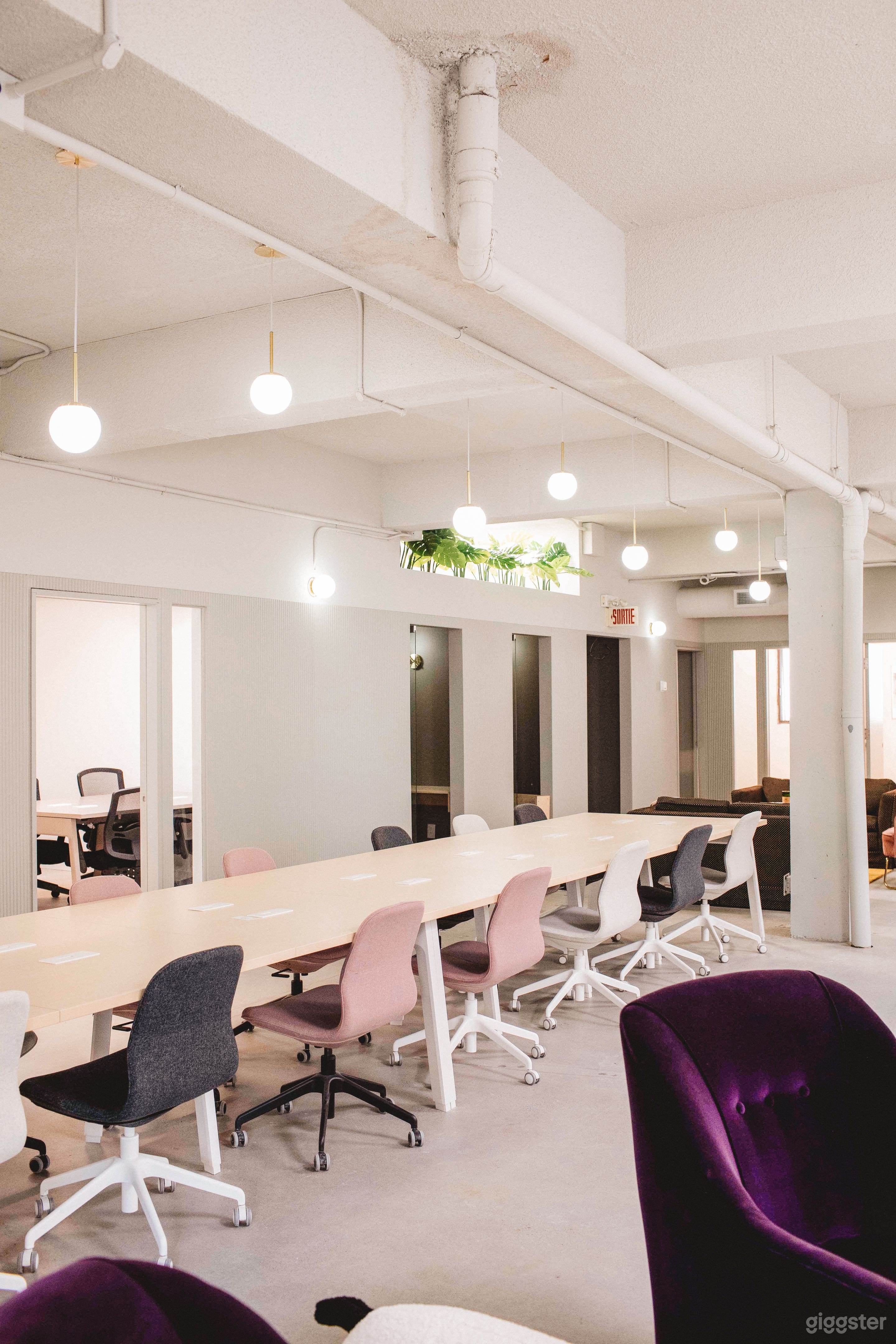 Main room and conference room Photo 3