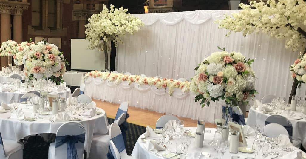 Magnificent Carriage Court for Events Photo 4