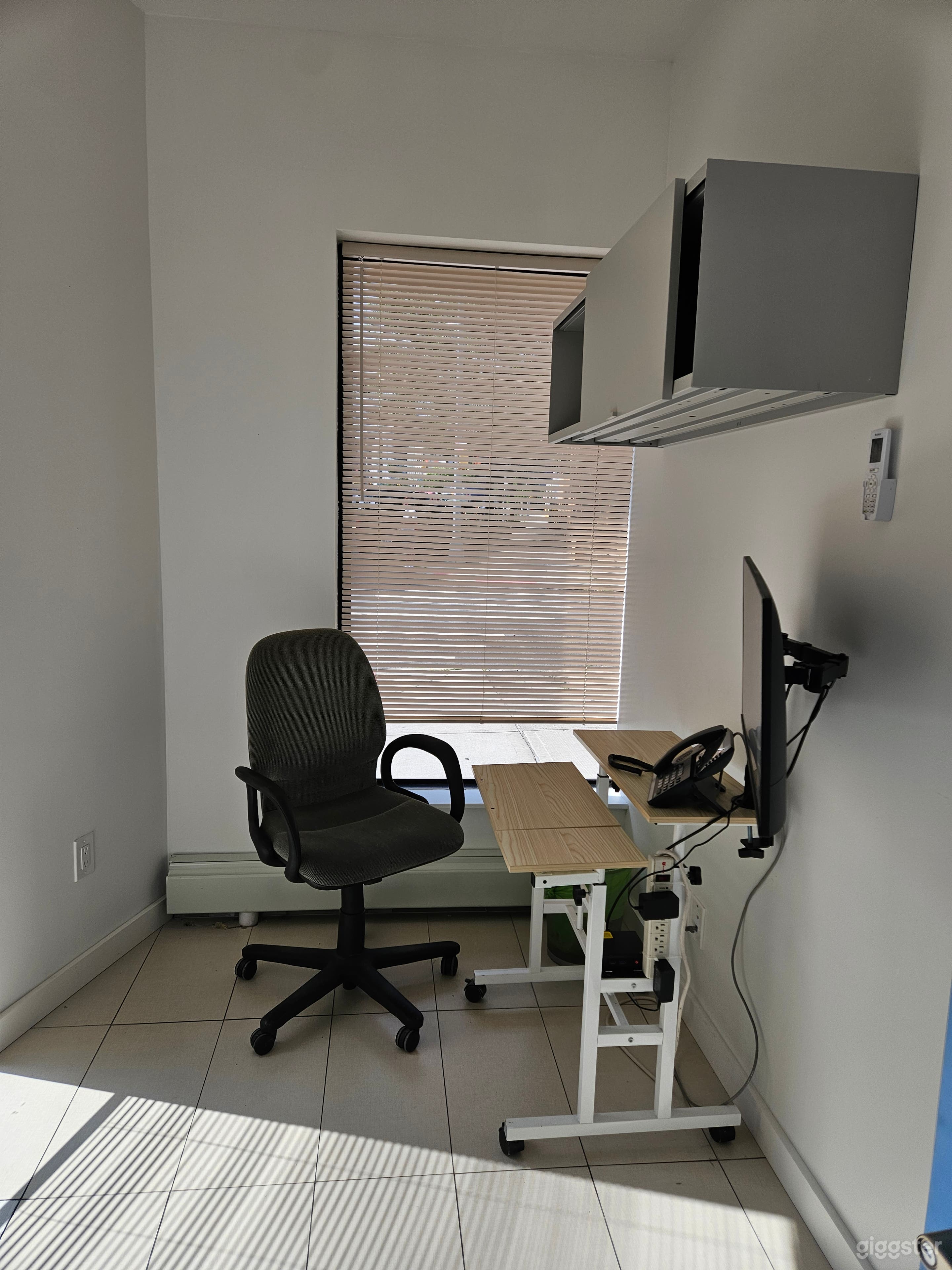 Commercial Office Photo 2