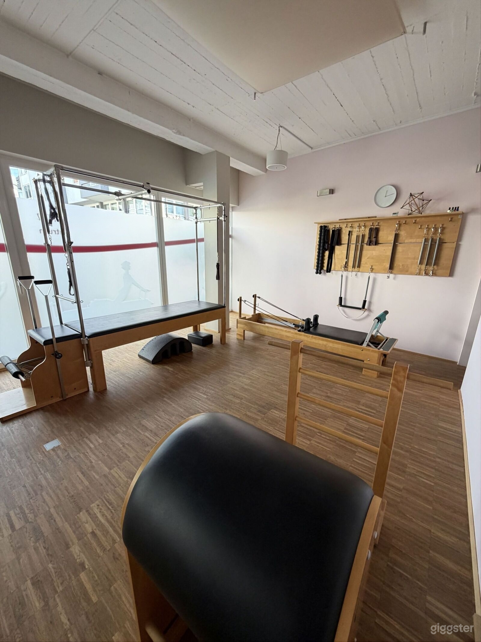 Gemütlicher Studio-Raum für Pilates Einzelstunden Foto 4